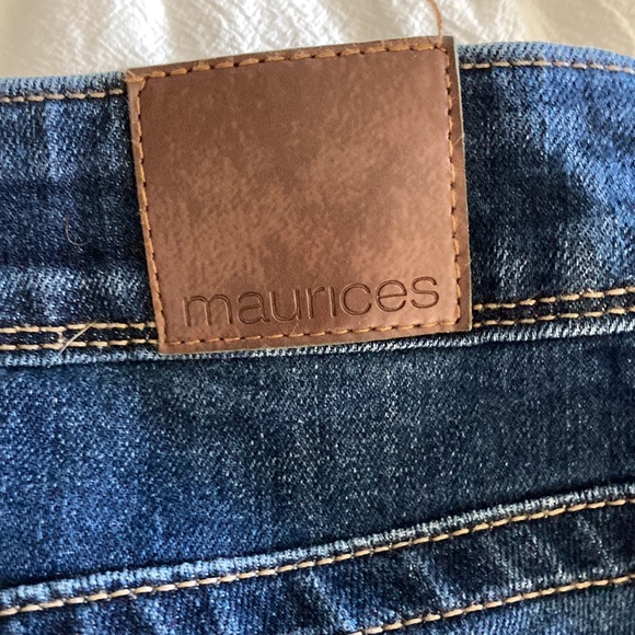 Maurices jeans - Picture 6 of 9